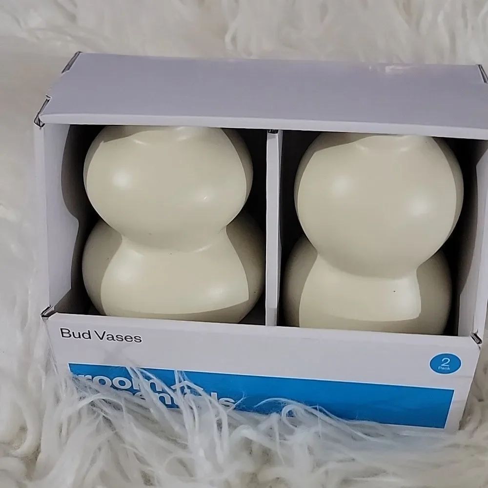🆕️⚱️Ivory Bud Vases - 2 Pack